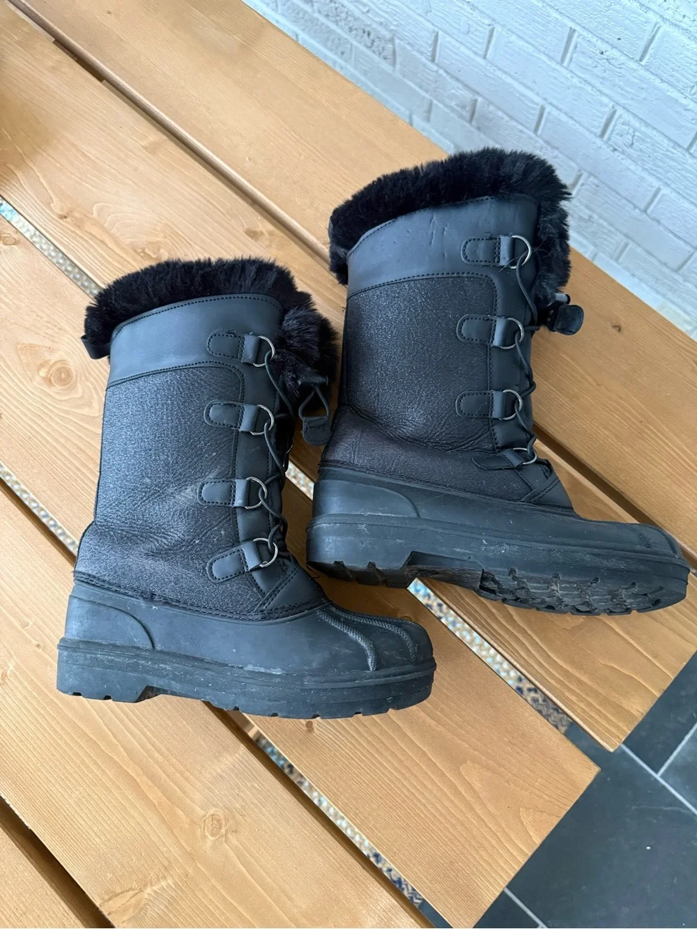 Cat & Jack classic black